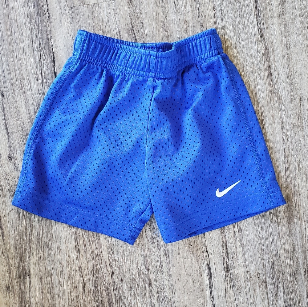 Nike Blue Athletic Shorts in boys size 2T